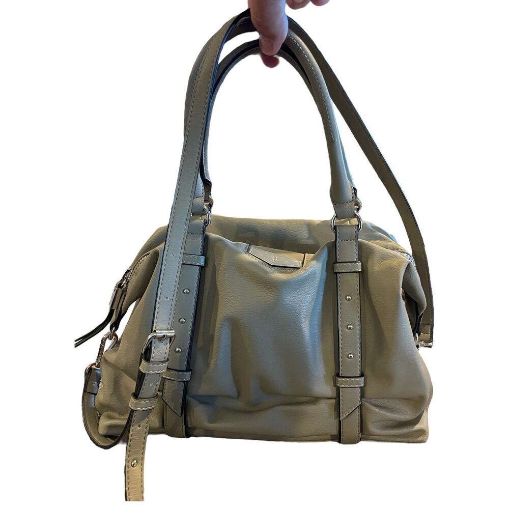 ~SIMPLY VERA VERA WANG~LOGO~PU~TAUPE~ZIP CLOSURE~SHOULDER HOBO BAG PURSE